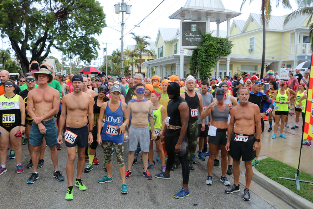 Heroes and Villains 5K 2017 photo - Duval Street, Key West